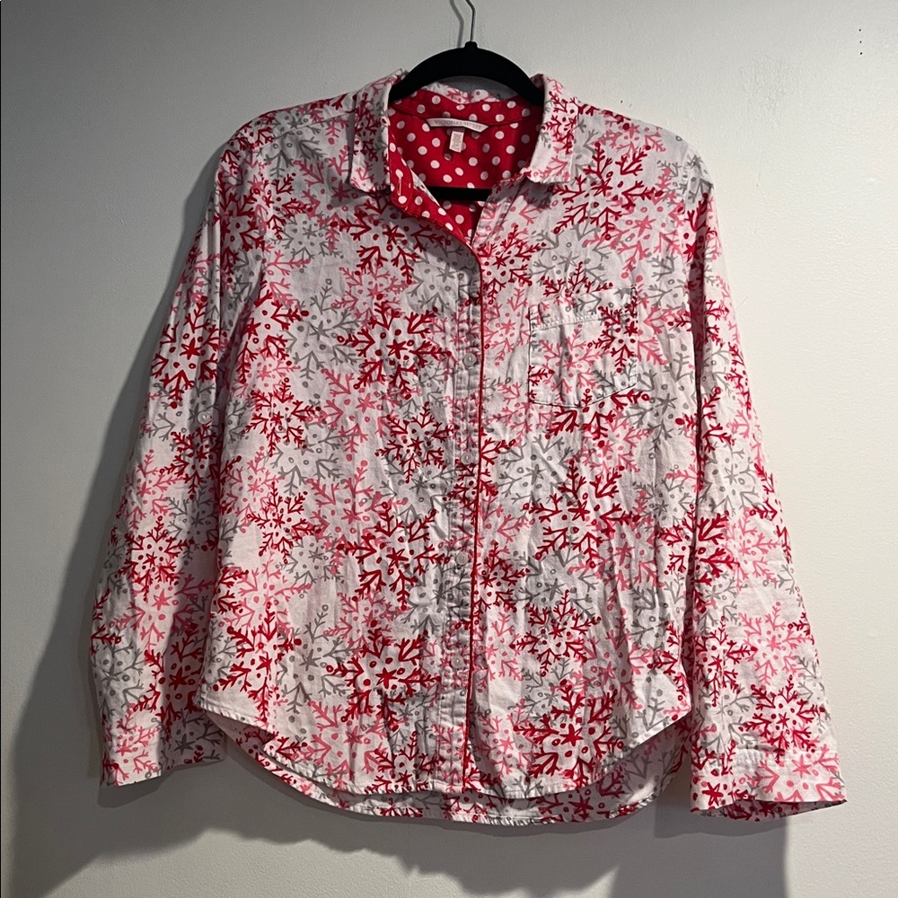 VICTORIAS SECRET button up snowflake print long sleeve pj top